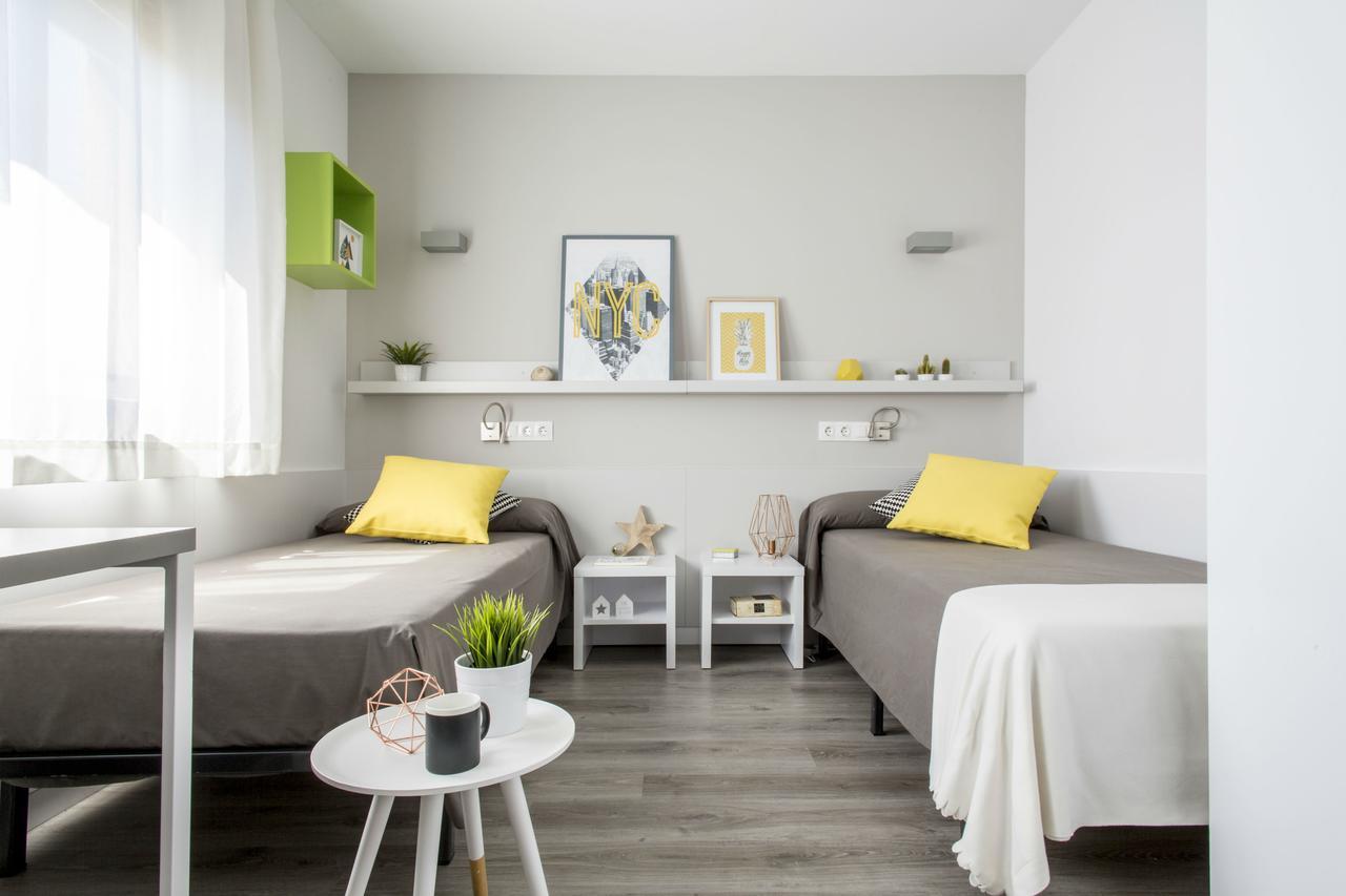 Residencia Universitaria Resa Diagonal Apartment